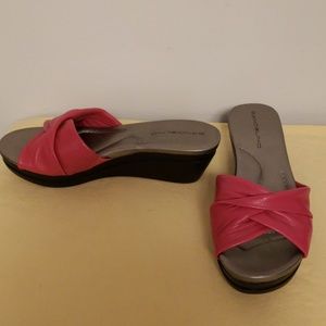 Bandolino Pink Wedges